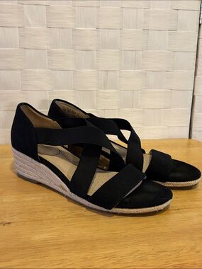 Black Sandals